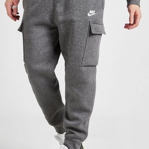 Nike foundation cargo joggers